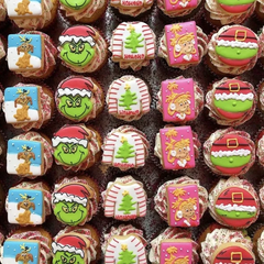 Grinch Cupcake Set