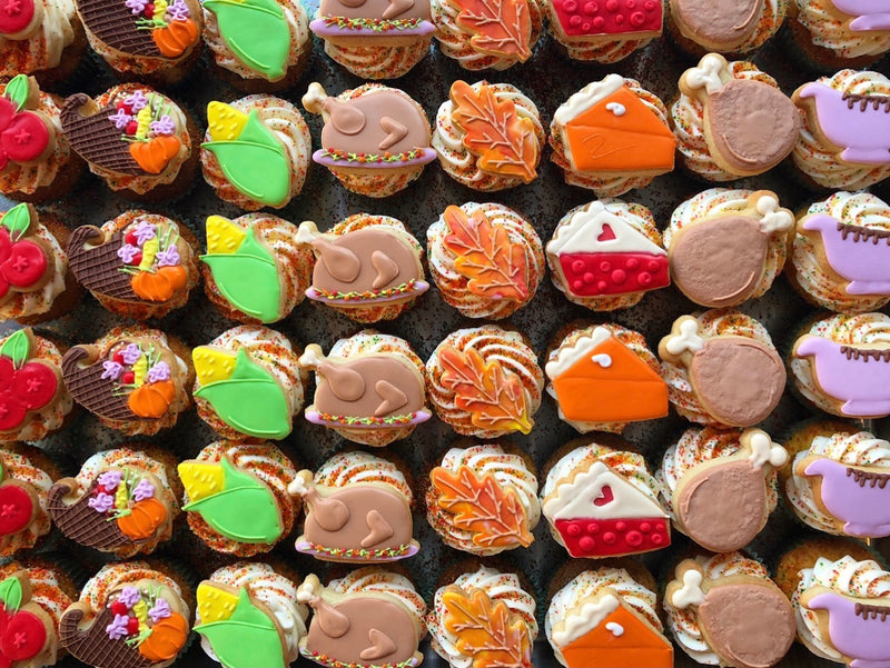 One Dozen Assorted Thanksgiving Cupcakes!